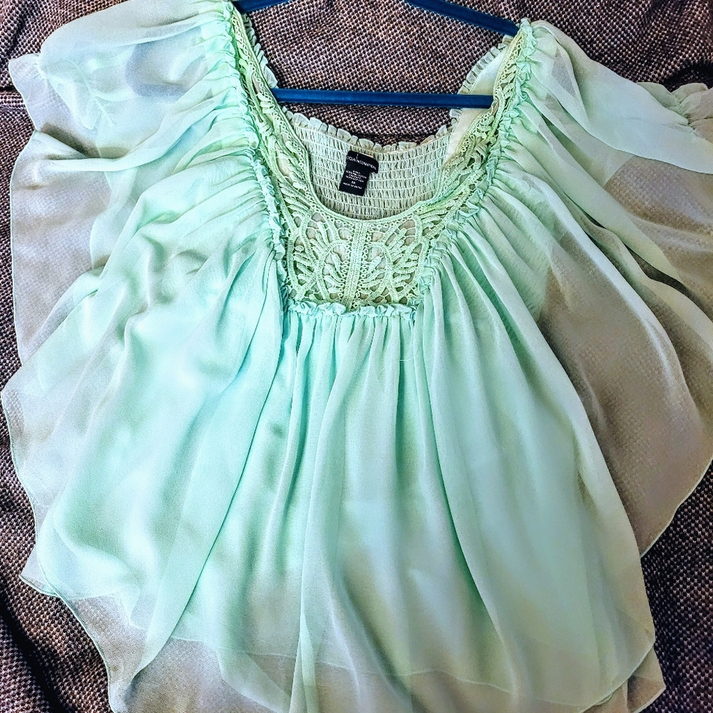 MODA International top